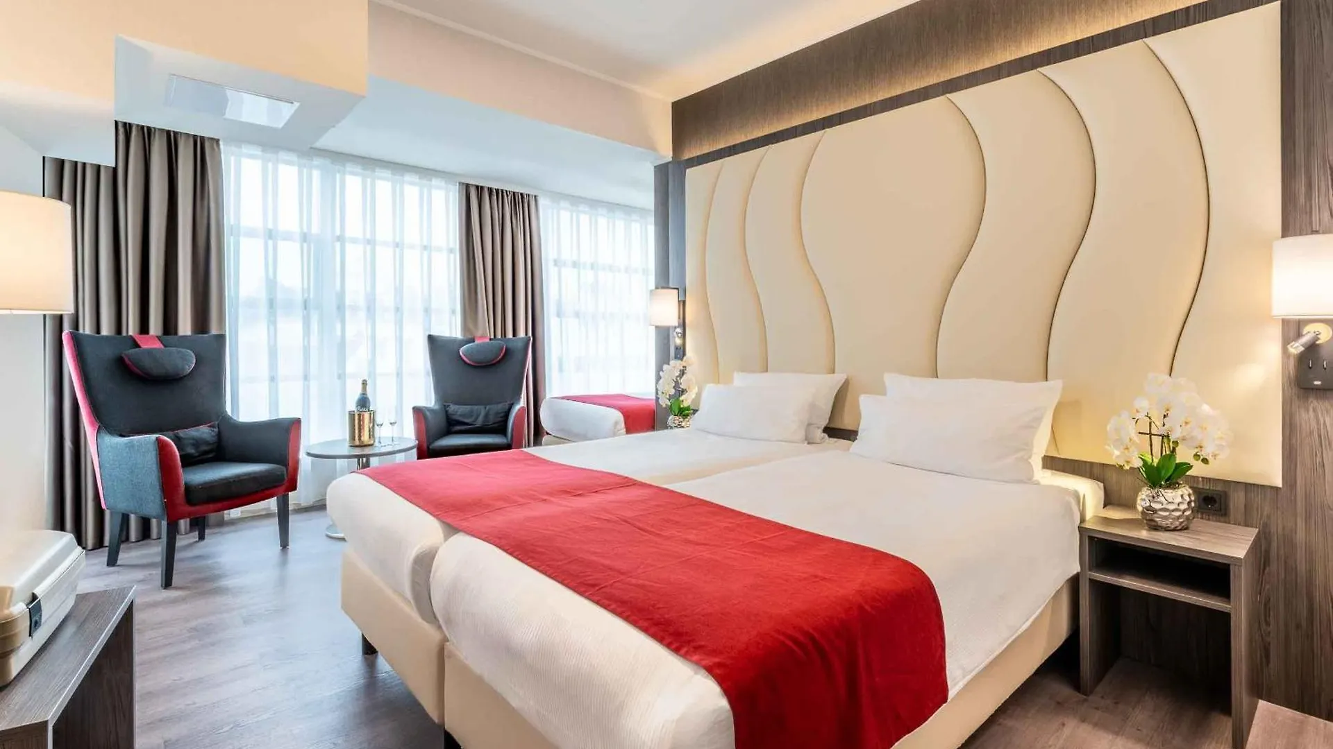 Plaza Premium Den Haag City Center